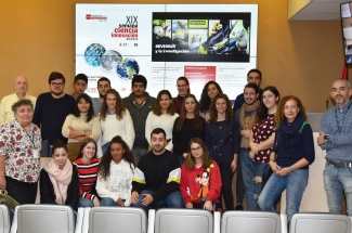 Foto de grupo de la visita de la Semana de la Ciencia 2019