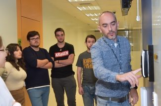 Sergio González explica los accesos biométricos al BSL3