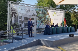 Lucas Domínguez distinguido como Presidente de honor del Colegio de Veterinarios de Madrid 