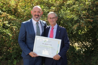 Fotografa: AnimalsHealth. Lucas Domnguez distinguido como Presidente de honor del Colegio de Veterinarios de Madrid 