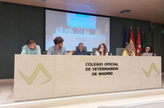 Álvaro Fernández Manzano. Promoting Animal Welfare: Monitoring projects in a biosafety level 3 center