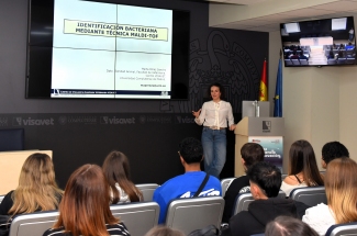 Centro VISAVET-UCM: cómo se trabaja en un laboratorio de alta seguridad biológica. XXV Semana de la Ciencia Madri+d